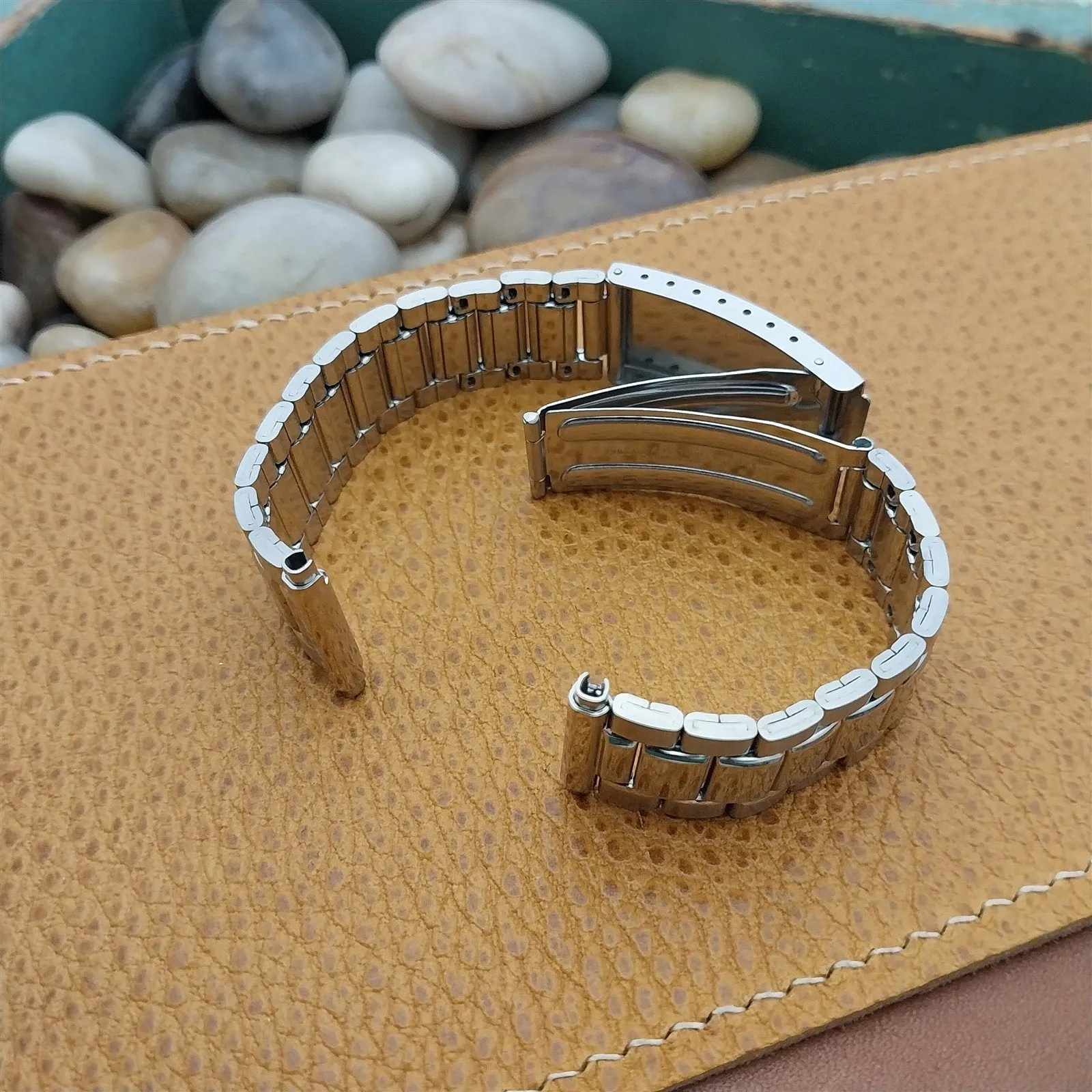 20mm Bulova Brick-Link Stainless Steel nos 1970s Vintage Watch Band