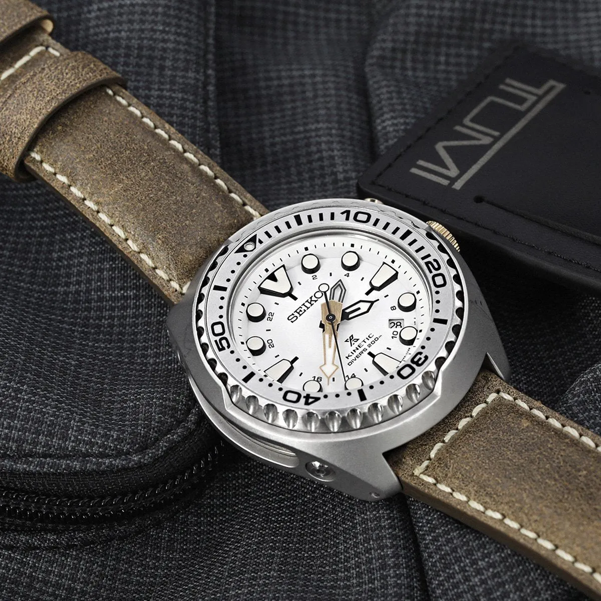 24mm MiLTAT Brown Distressed Leather, Beige Stitching