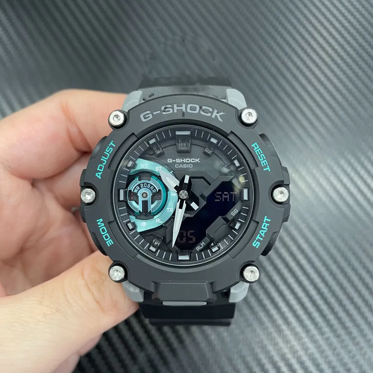 Casio - G-Shock - GA-2200M-1ADR