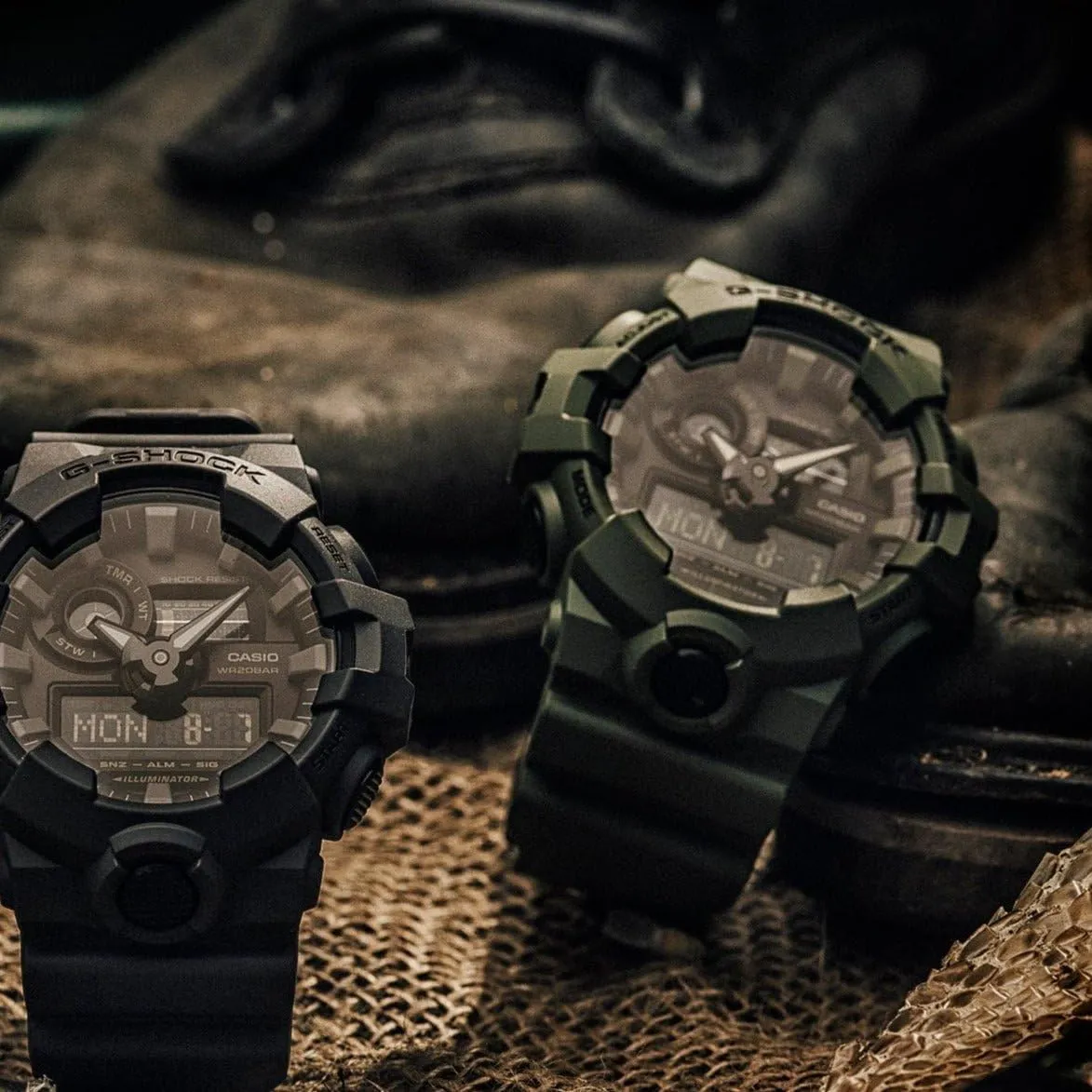 Casio Men's 700UC Series G-Shock Quartz 200M WR Shock Resistant Resin Strap and Case