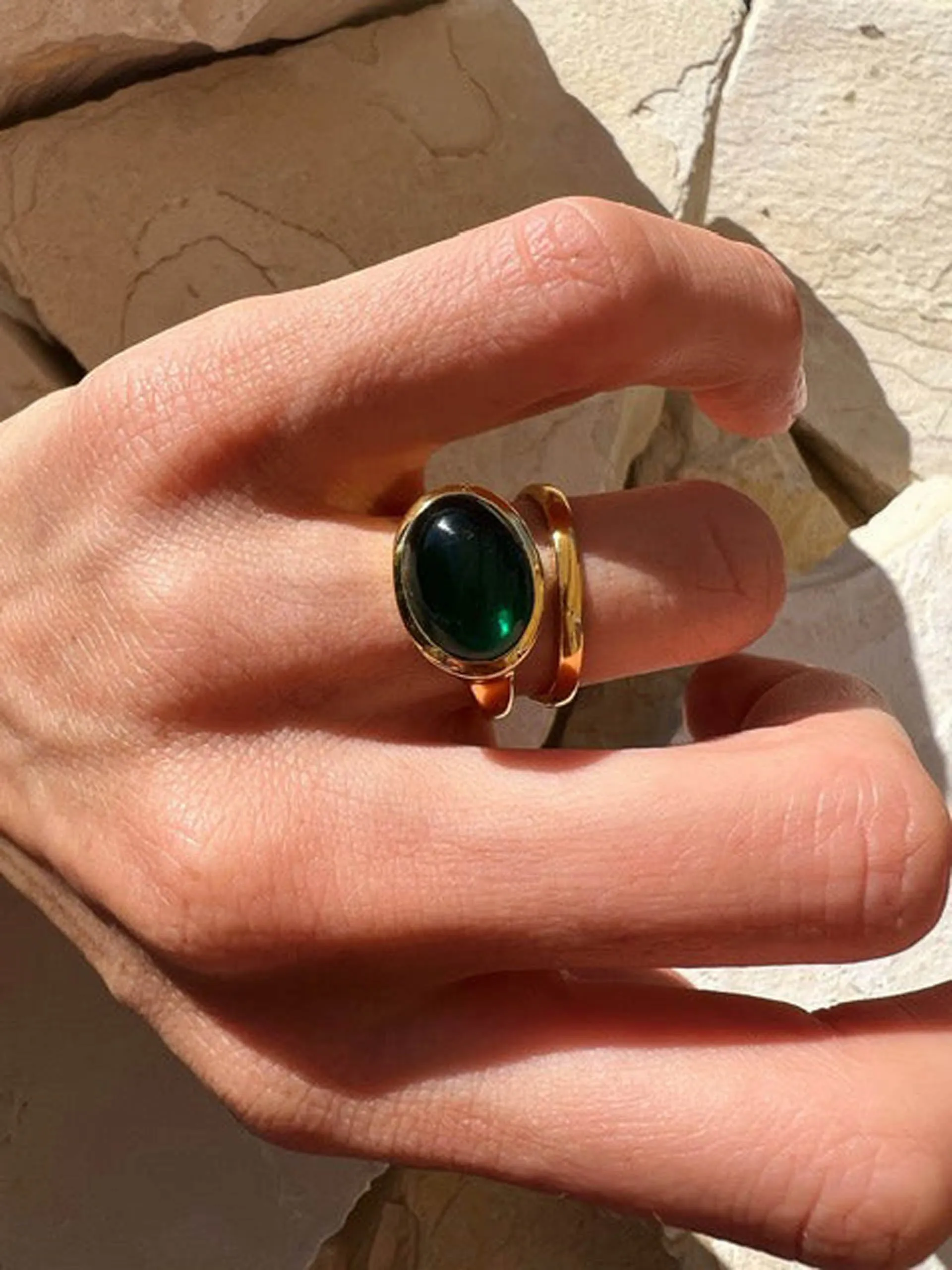 Emerald Sian ring