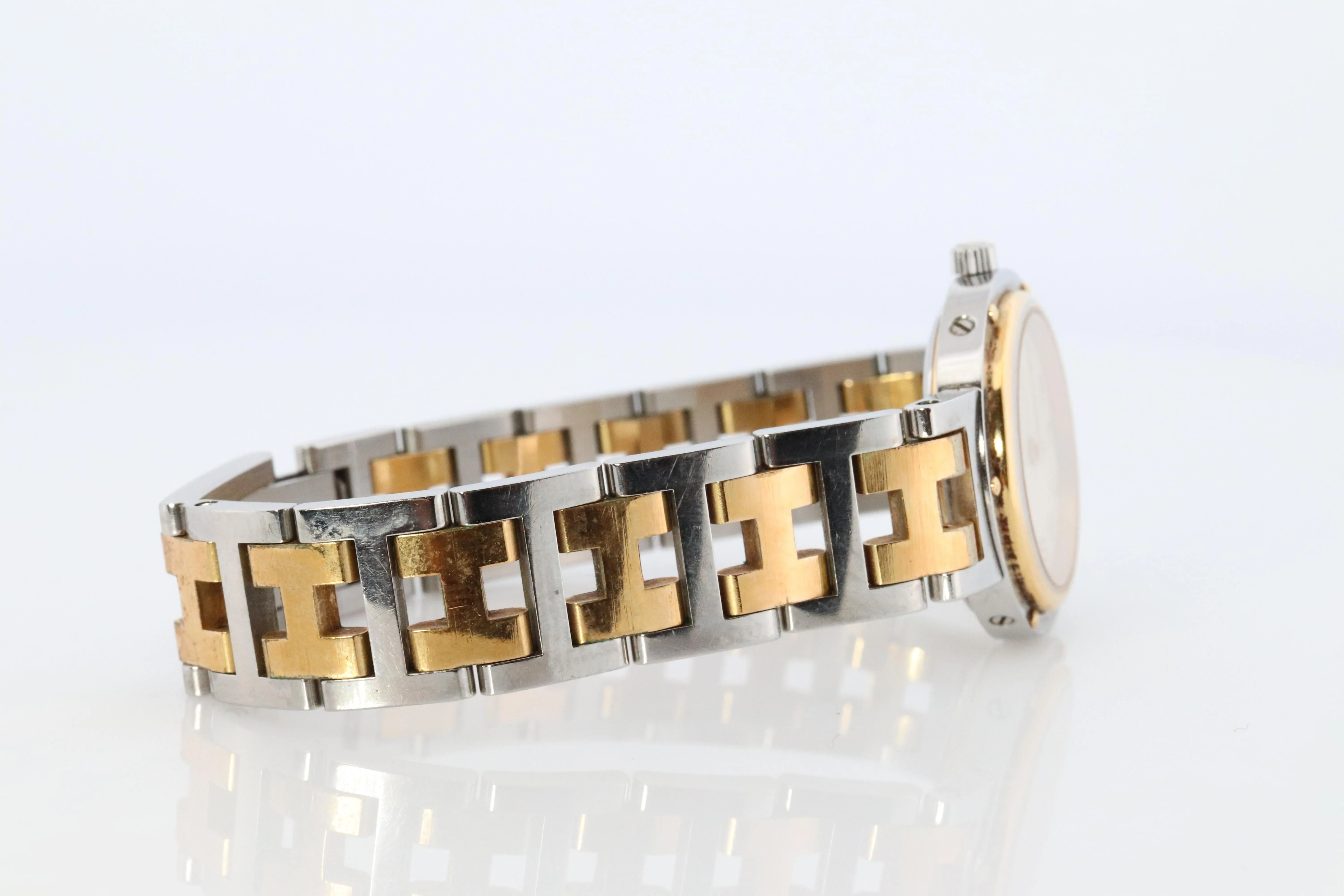 Genuine HERMES Stainless Steel 24mm Round Clipper Quartz Watch Champagne.