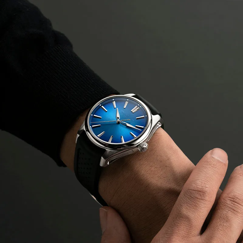 H. MOSER & CIE. PIONEER CENTRE SECONDS