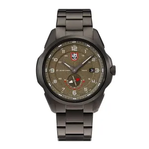 Luminox Men's Atacama Adventurer 1760 Series Stainless Steel Bracelet Khaki Green Analog Dial Quartz Watch - XL.1768
