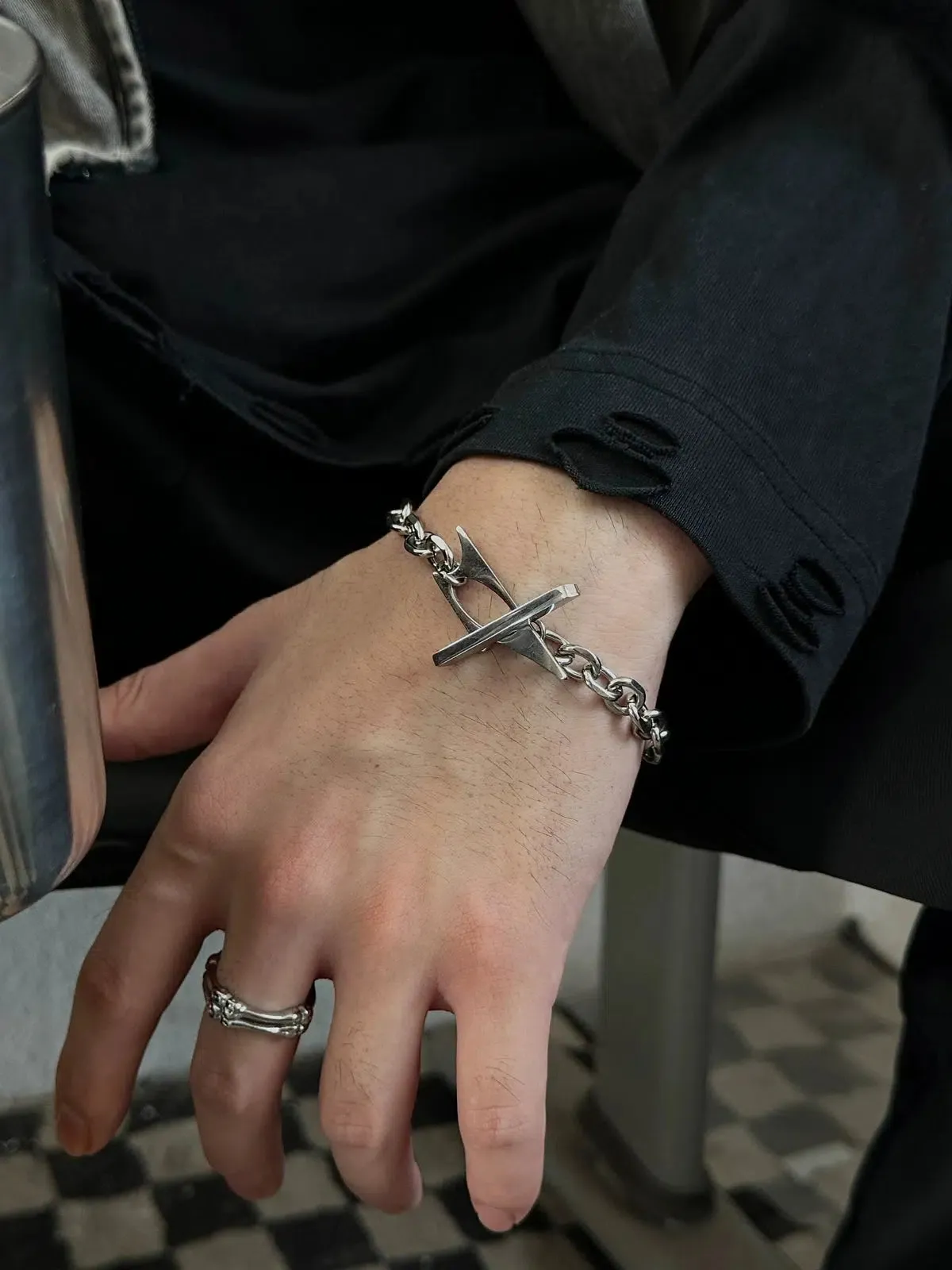 Metal Wind Prism Twist Bracelet
