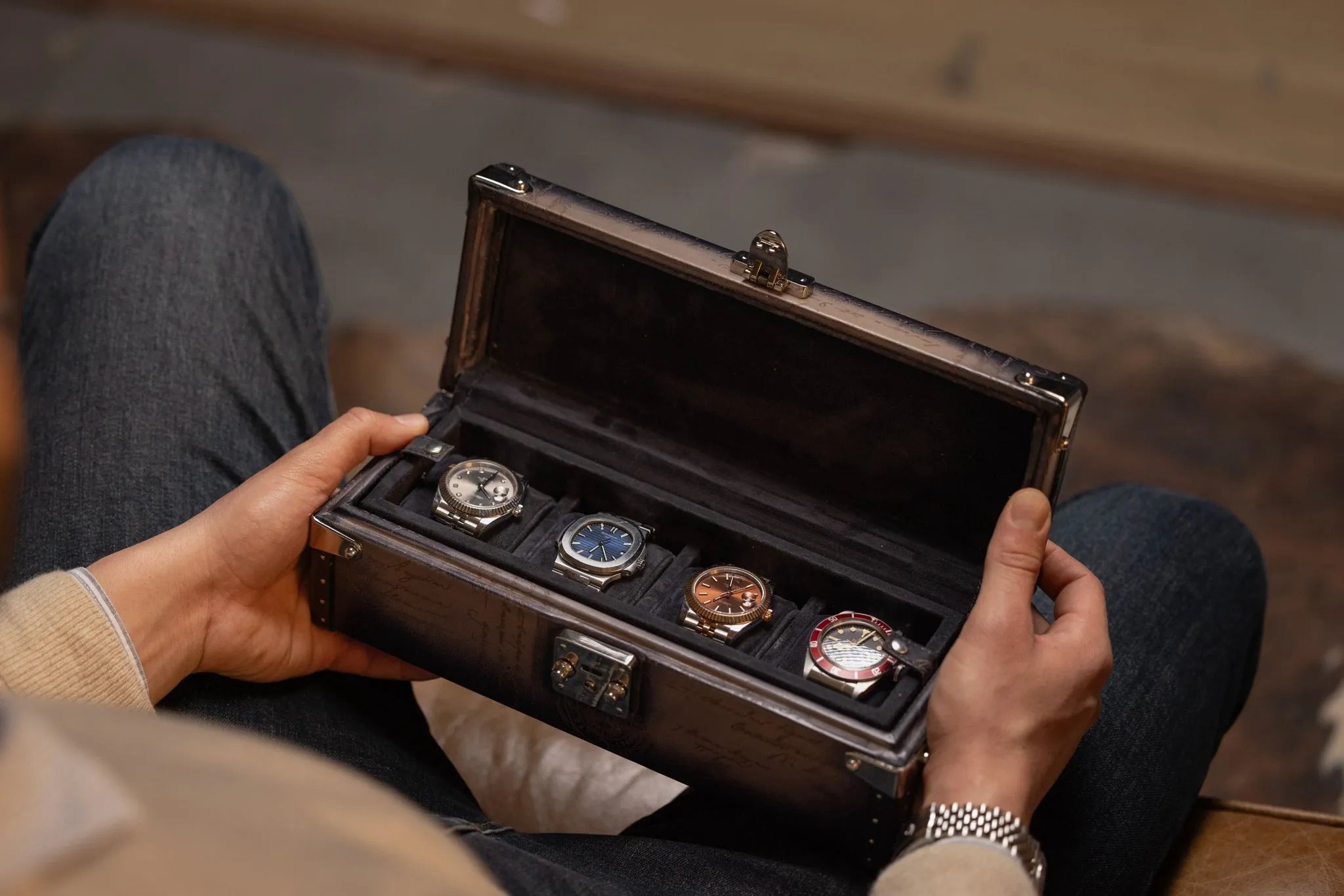 Petra - Parchment Patina Grey For 4 Watches