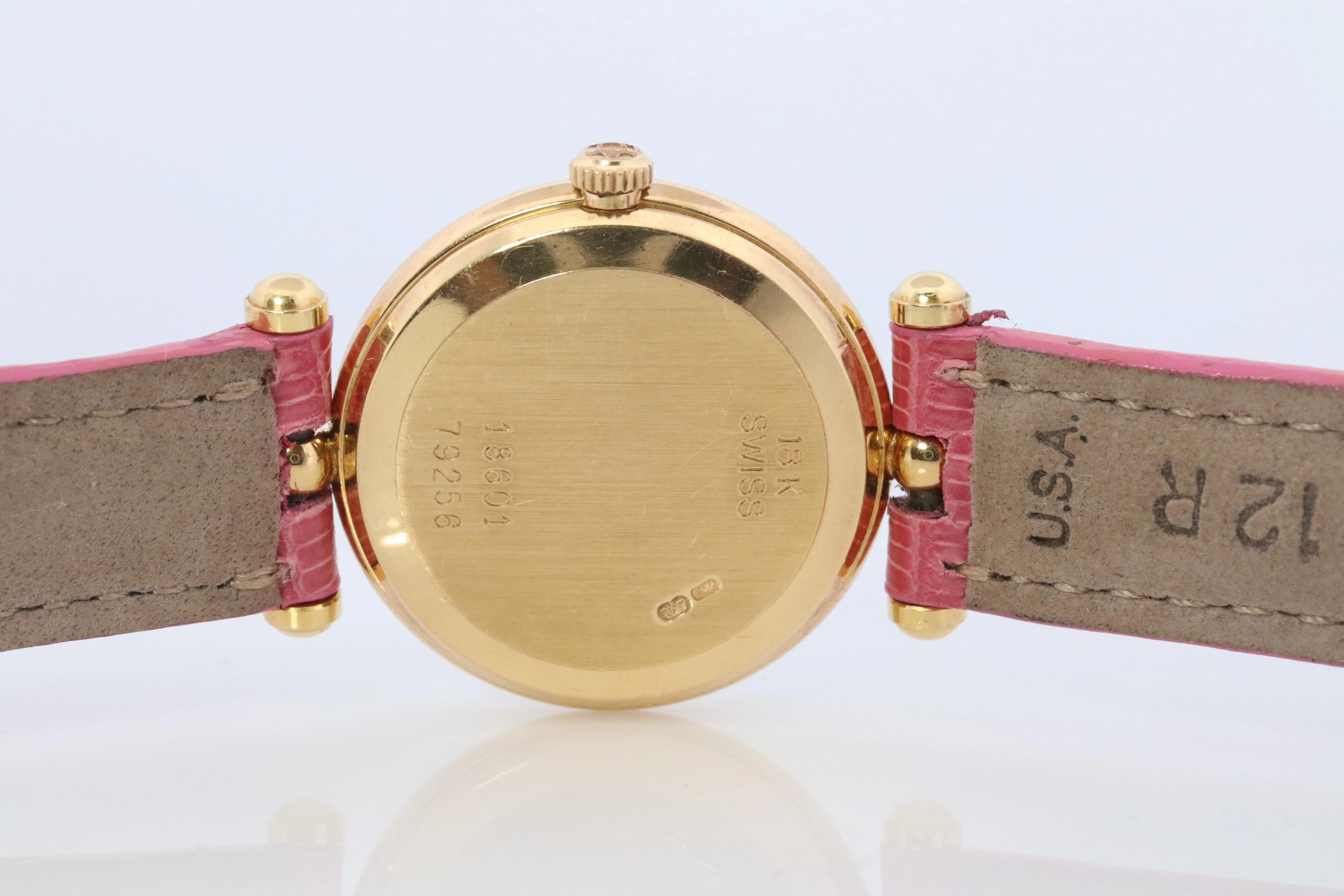 Van Cleef and Arpels 18601 watch. 18k Gold VCA Classique Ladies Watch.