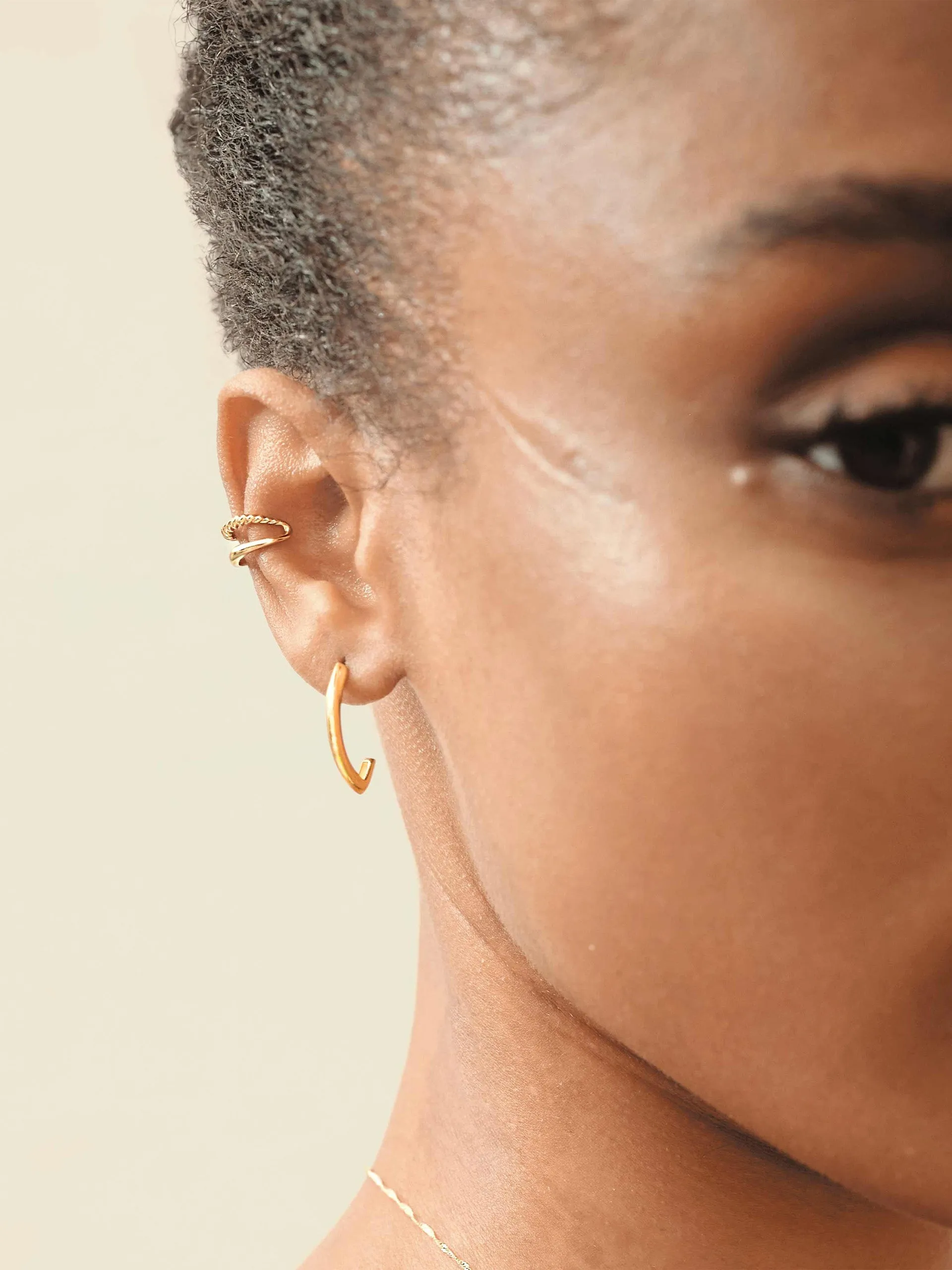 Victoria gold hoop earrings
