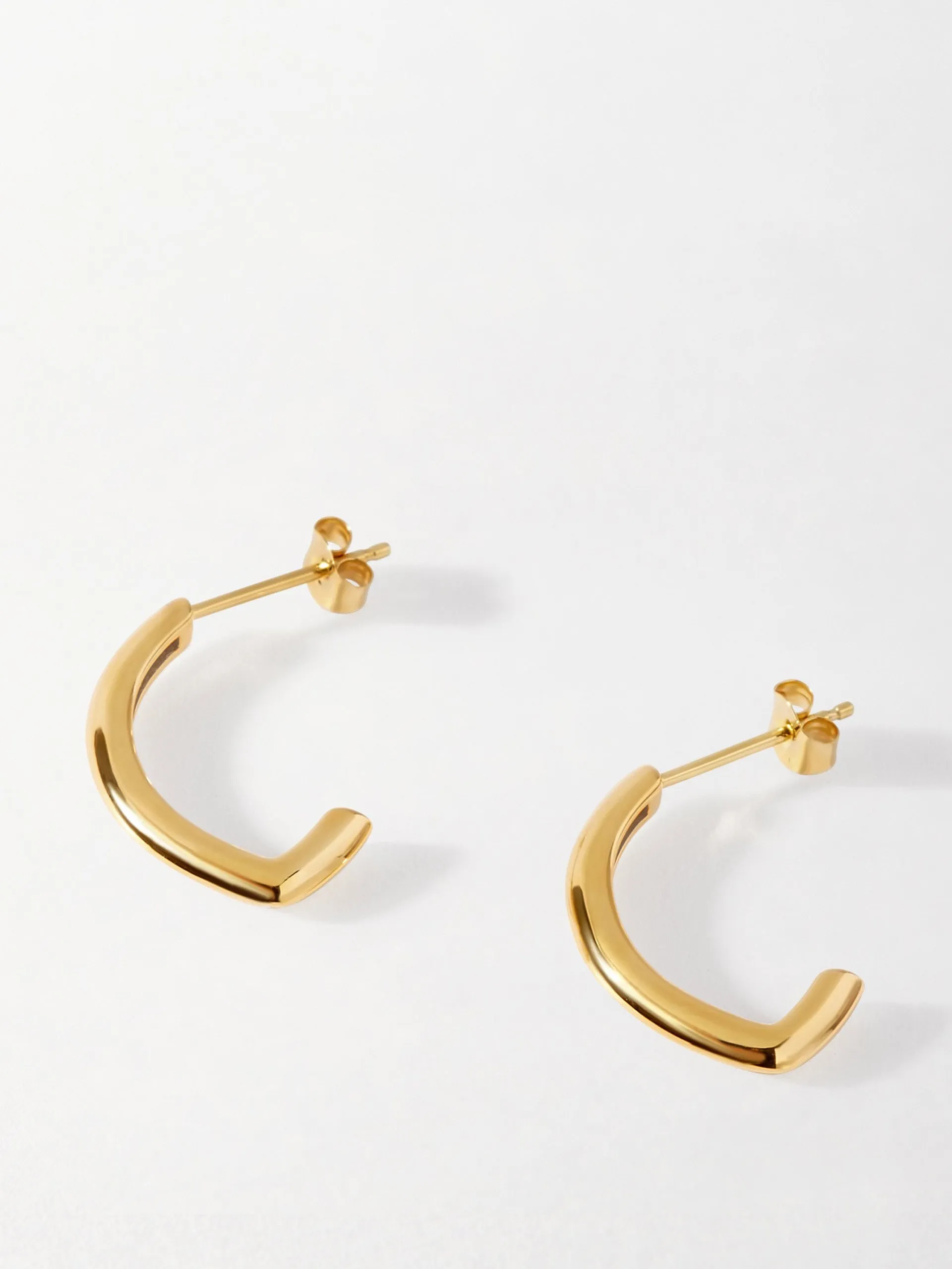 Victoria gold hoop earrings