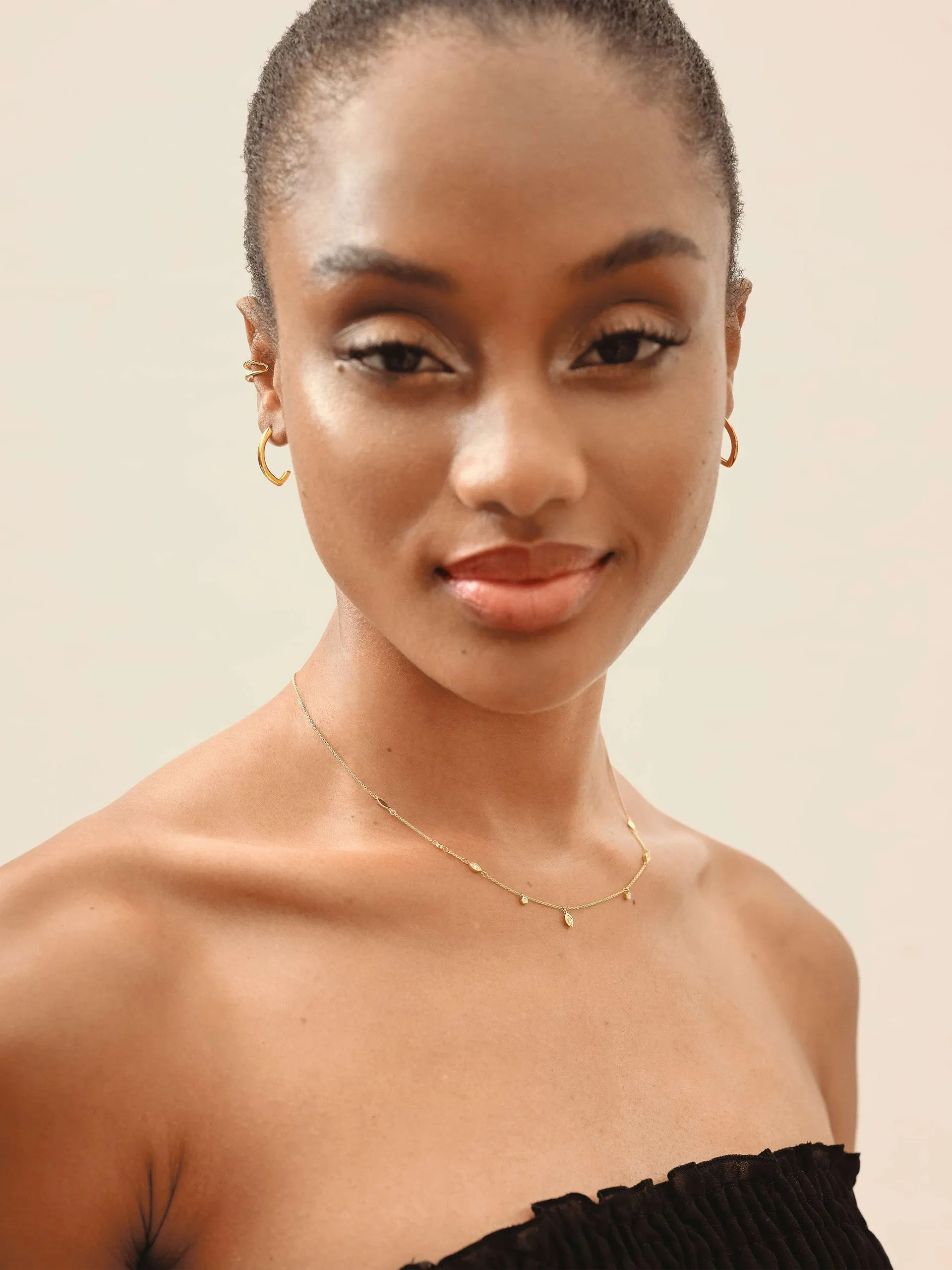 Victoria gold hoop earrings