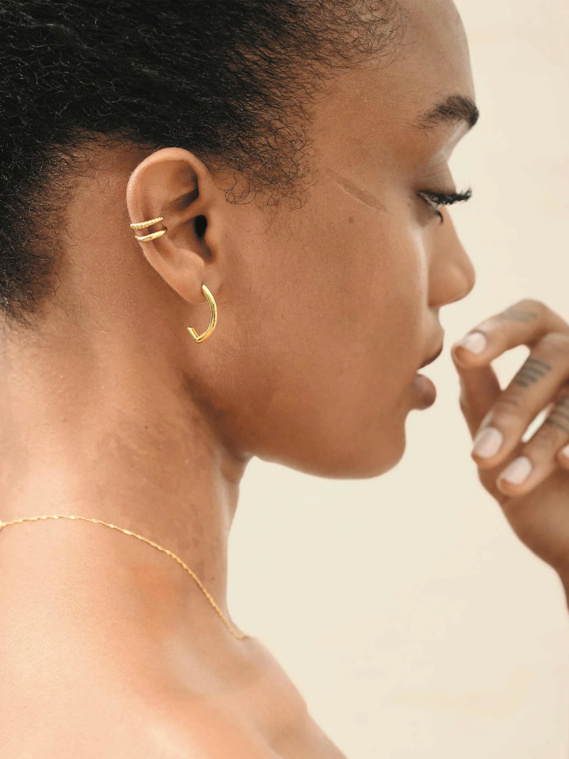 Victoria gold hoop earrings