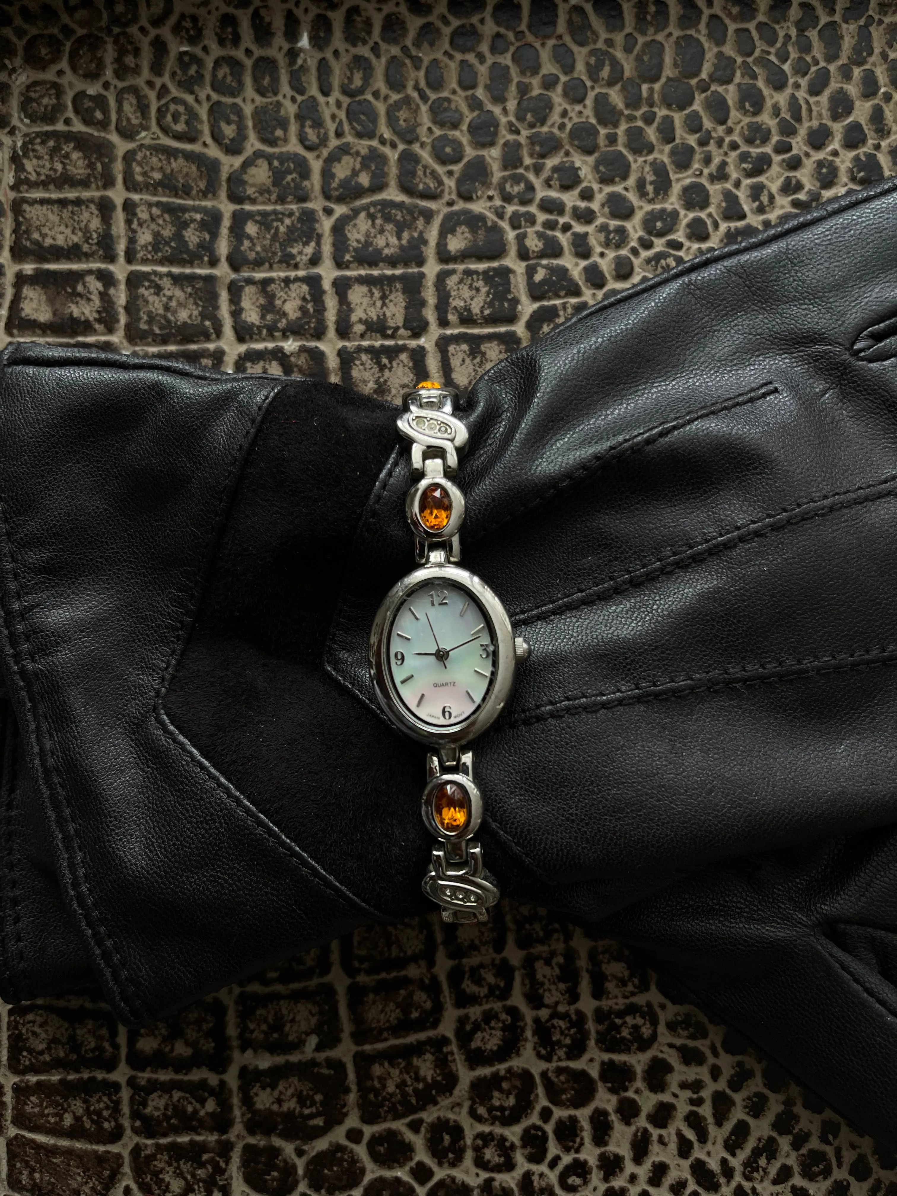 VINTAGE WATCH WITH GEMSTONES