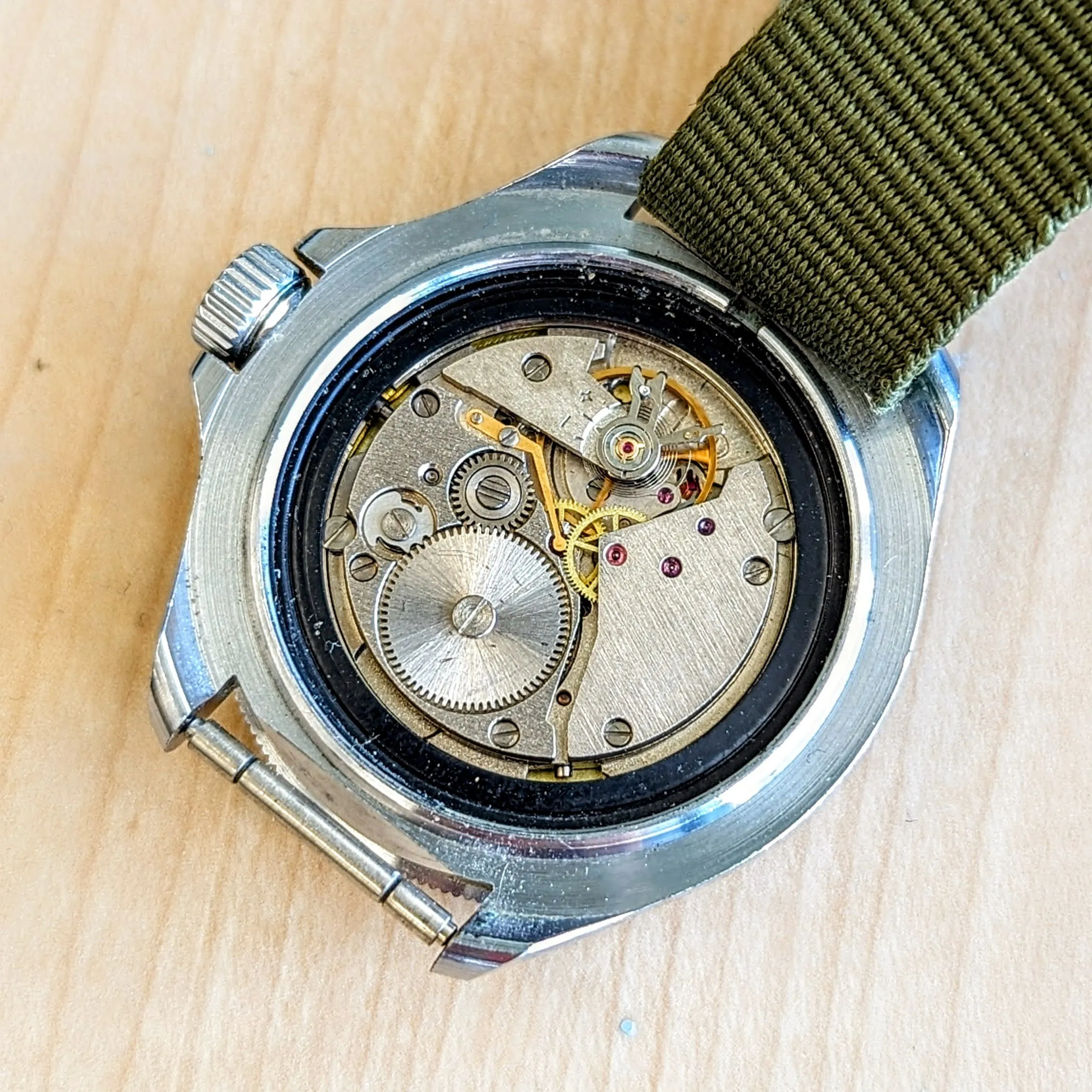VOSTOK Komandirskie "Red Star" Diver Watch 17 Jewels Cal. 2414A Watertight 50m - Ref. 341201 U.S.S.R. Made